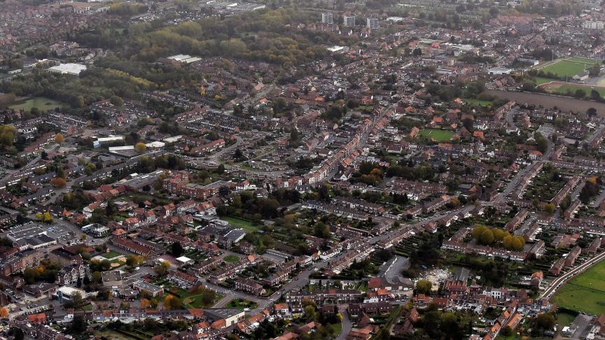 Estimation immobilière Neuville-en-Ferrain — Prix au m² 2026